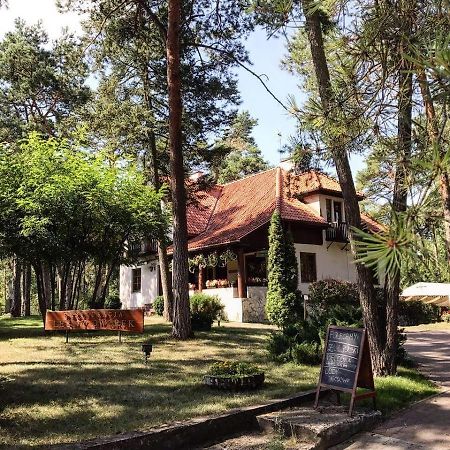 Lesny Dworek Wyszków Buitenkant foto